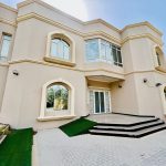BIG GARDEN | PRIVATE POOL | DRIVER AND MAIDROOM